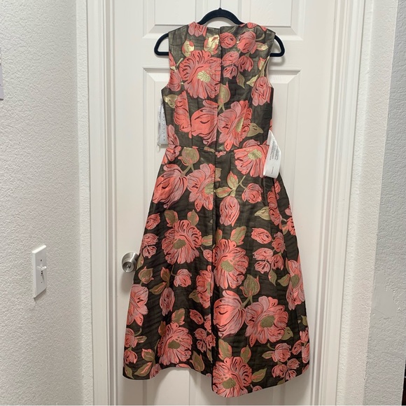 NWT KAY UNGER Anna Floral Print Sleeveless Crew Neck Pleated Tea Midi Dress - Picture 8 of 12